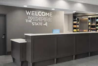 Photo 5 - Hampton Inn & Suites Yonkers - Westchester