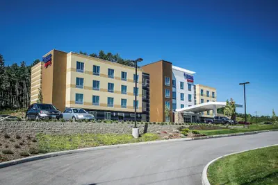 Photo 2 - Fairfield Inn & Suites Cambridge