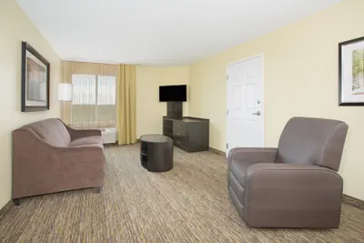 Photo 3 - Candlewood Suites Longmont - Boulder Area by IHG