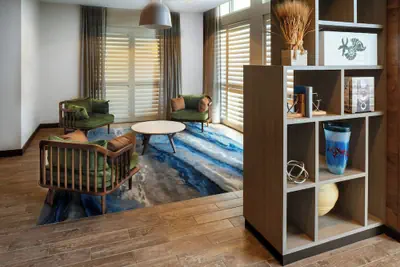 Photo 2 - Fairfield Inn & Suites by Marriott Savannah Midtown