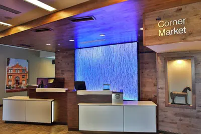 Photo 4 - Fairfield Inn & Suites by Marriott Savannah Midtown