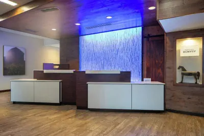 Photo 5 - Fairfield Inn & Suites by Marriott Savannah Midtown