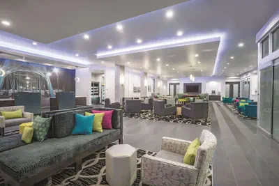 Photo 4 - La Quinta Inn & Suites by Wyndham Cleveland near Lee Univ