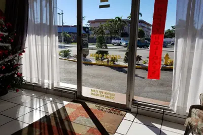 Photo 4 - Parkway Inn Airport Motel Miami