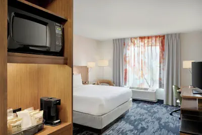 Photo 5 - Fairfield Inn & Suites Cincinnati Uptown/University Area