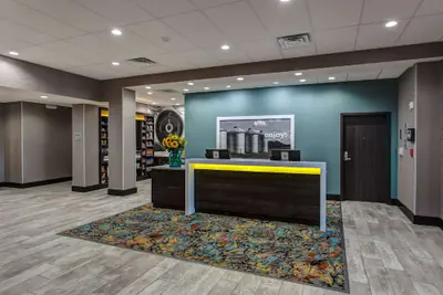 Photo 2 - Hampton Inn & Suites Wichita/Airport