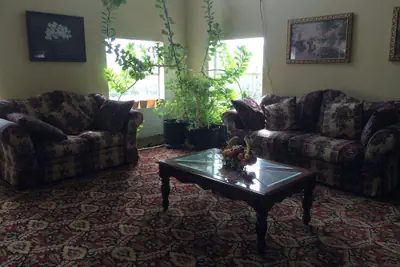 Photo 3 - Executive Inn & Suites Schulenburg
