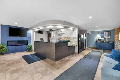 Photo 3 - AmericInn by Wyndham Delafield-Waukesha-Milwaukee