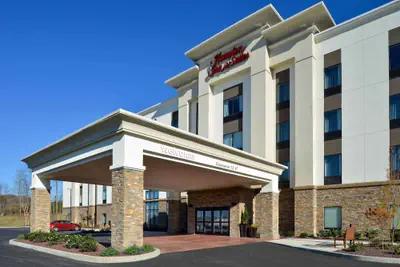 Photo 2 - Hampton Inn & Suites Albany-East Greenbush
