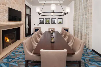Photo 5 - Hilton Garden Inn Burbank Los Angeles