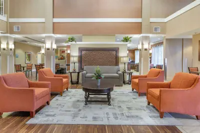 Photo 3 - Best Western Plus Chandler Hotel & Suites