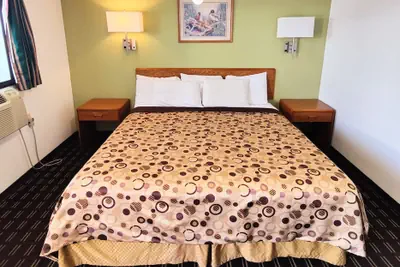 Photo 5 - Desert Inn