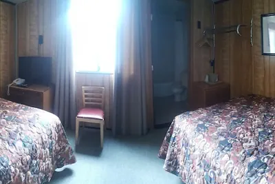 Photo 5 - Keystone Hotel