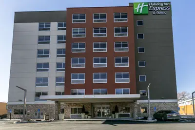 Photo 2 - Holiday Inn Express & Suites Jersey City North - Hoboken by IHG