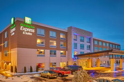 Photo 2 - Holiday Inn Express & Suites Hermiston Downtown by IHG