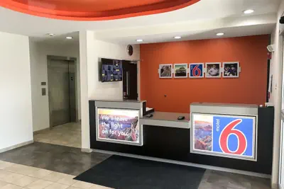 Photo 2 - Motel 6 Tulsa, OK