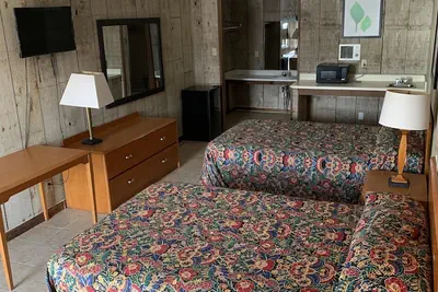 Photo 4 - Loma Alta Motel