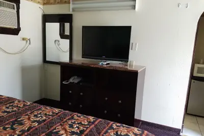 Photo 5 - Luxury Inn & RV Park