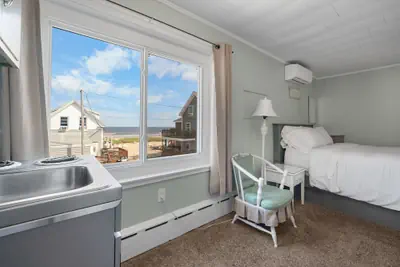 Photo 4 - Echo Motel & Oceanfront Properties
