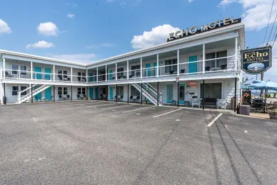 Photo 2 - Echo Motel & Oceanfront Properties