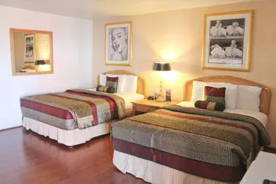 Photo 5 - El Trovatore Motel