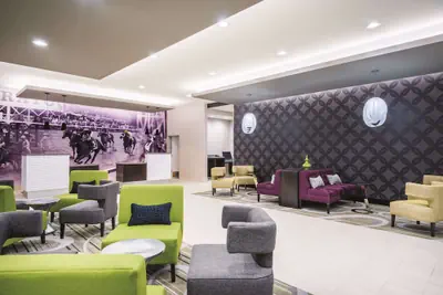 Photo 5 - La Quinta Inn & Suites by Wyndham Clifton Park/Saratoga Area