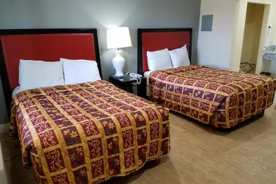 Photo 5 - El Rancho Motel