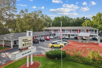 Photo 2 - Grand Traverse Motel
