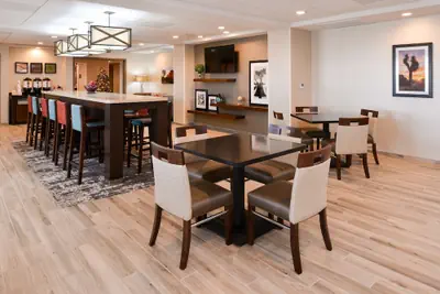 Photo 2 - Hampton Inn El Centro