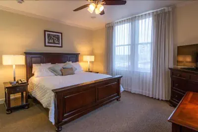 Photo 2 - Hotel Bentley
