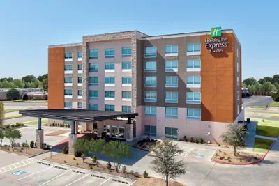 Photo 2 - Holiday Inn Express & Suites Moore by IHG