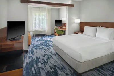 Photo 2 - Fairfield Inn and Suites by Marriott Charlotte Airport