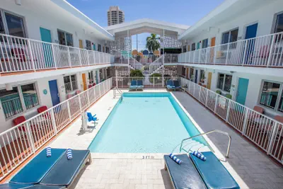 Photo 2 - Waterside Hotel and Suites