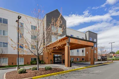 Photo 2 - Country Inn & Suites by Radisson, Charlottesville-UVA, VA