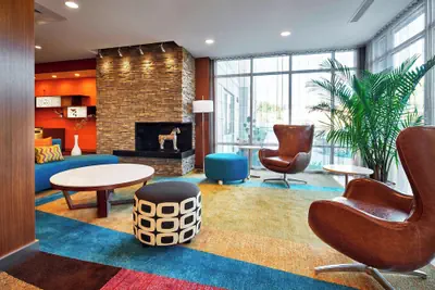 Photo 2 - Fairfield Inn & Suites by Marriott Alexandria