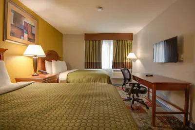 Photo 4 - Americas Best Value Inn Hayward