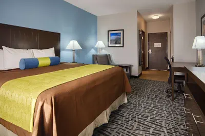Photo 2 - Best Western Plus Lonestar Inn & Suites