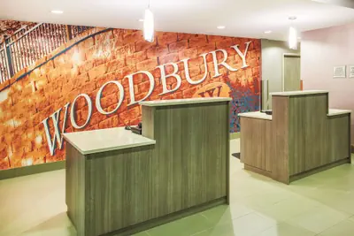 Photo 3 - La Quinta Inn & Suites by Wyndham St. Paul-Woodbury