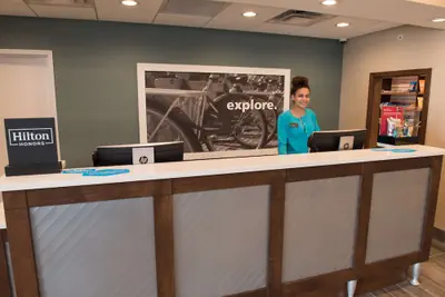 Photo 5 - Hampton Inn & Suites Bay City