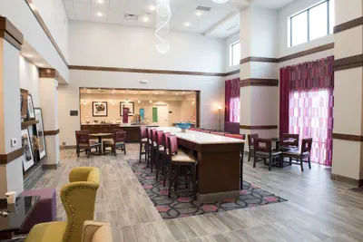 Photo 4 - Hampton Inn & Suites Bay City