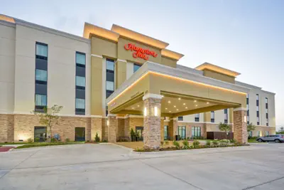 Photo 2 - Hampton Inn Kyle