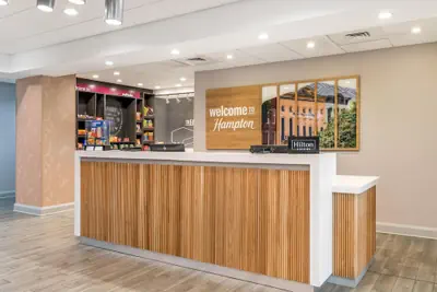 Photo 3 - Hampton Inn Eufaula