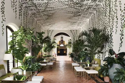 Photo 3 - Four Seasons Hotel at The Surf Club