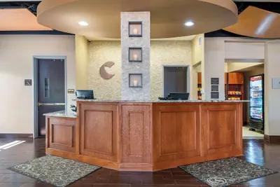 Photo 4 - Comfort Suites University