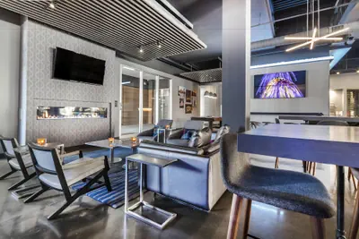 Photo 2 - Aloft Newport On The Levee