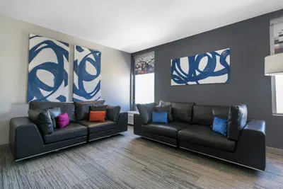 Photo 4 - Aloft Newport On The Levee