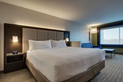 Photo 4 - Holiday Inn Express & Suites Mount Vernon by IHG