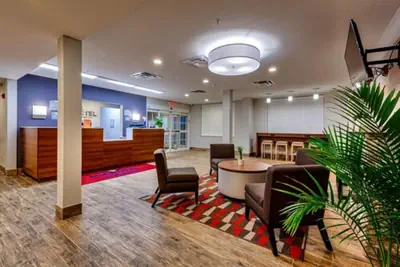 Photo 5 - Microtel Inn & Suites by Wyndham Niagara Falls