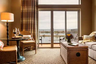 Photo 3 - The Lodge at Columbia Point