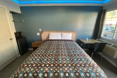 Photo 3 - Sands Inn